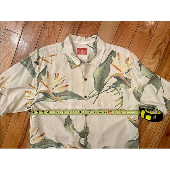 Tommy Bahama Men’s Size L Hawaiian 100% Silk Shirt Floral Bird Of Paradise - Picture 8 of 8